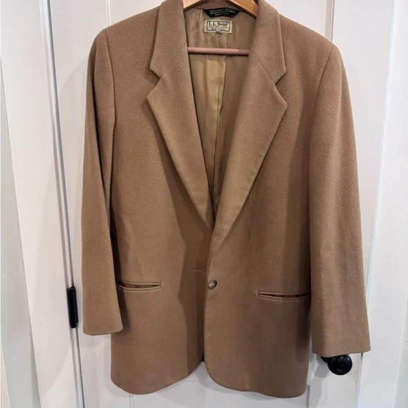 Vintage LL Bean Wool Camel Blazer - Picture 2 of 7